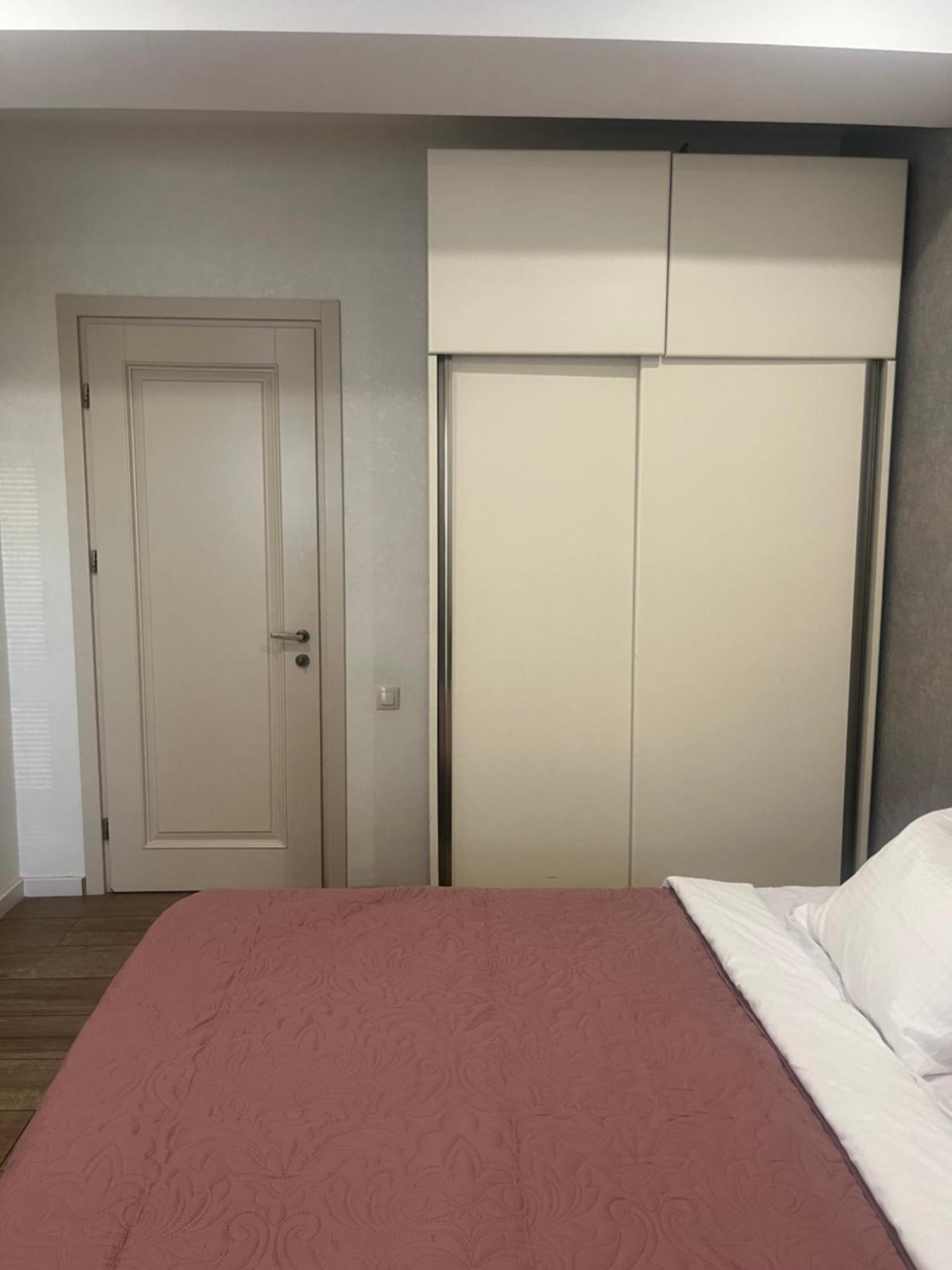 Panorama Khiliani Apartment Tbilisi Bagian luar foto