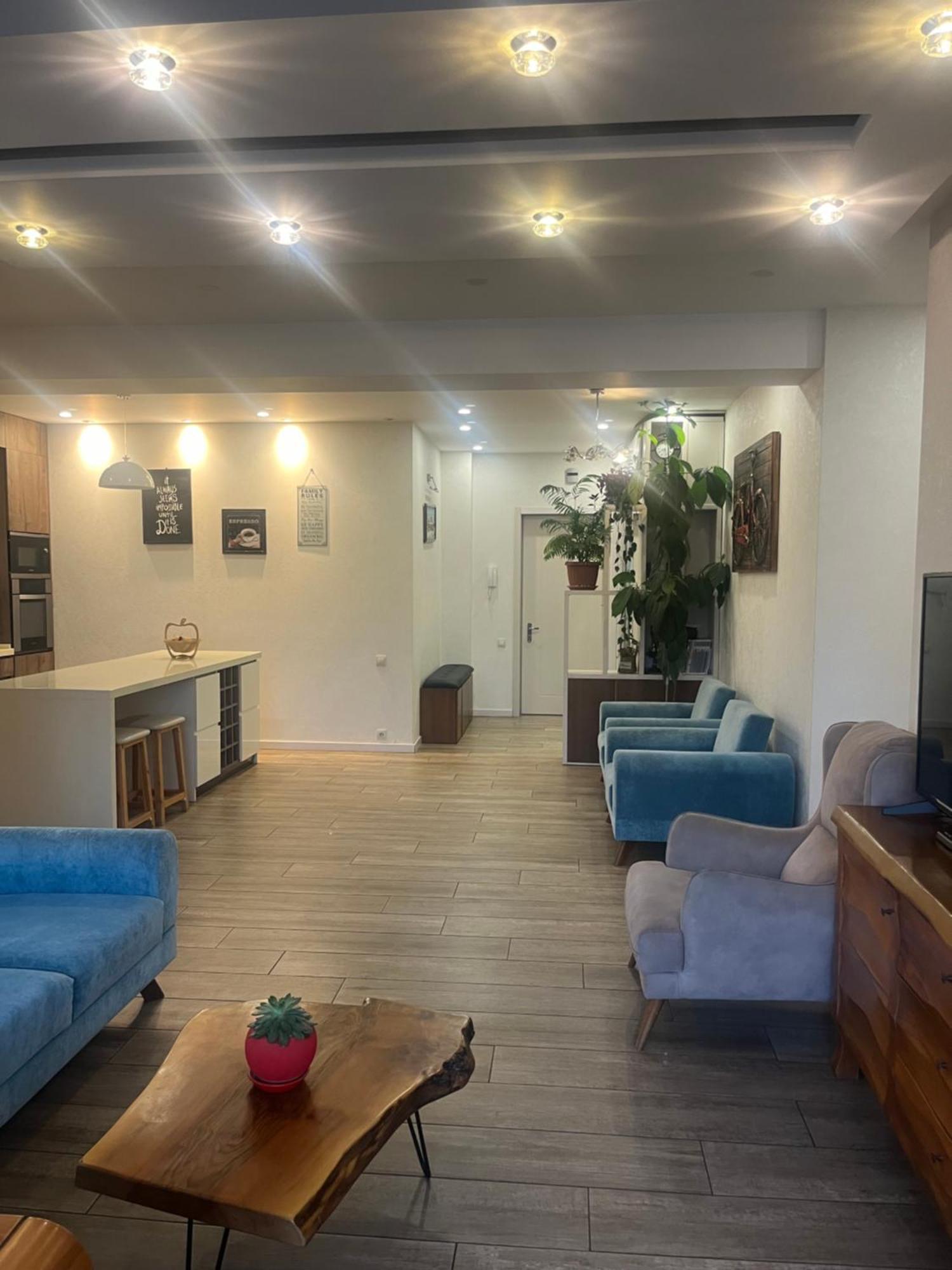 Panorama Khiliani Apartment Tbilisi Bagian luar foto
