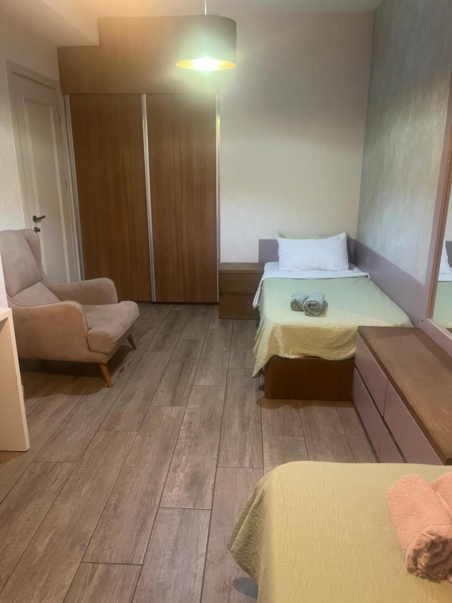 Panorama Khiliani Apartment Tbilisi Bagian luar foto