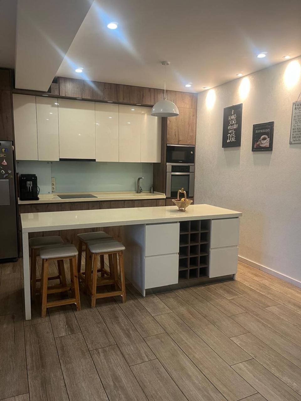 Panorama Khiliani Apartment Tbilisi Bagian luar foto