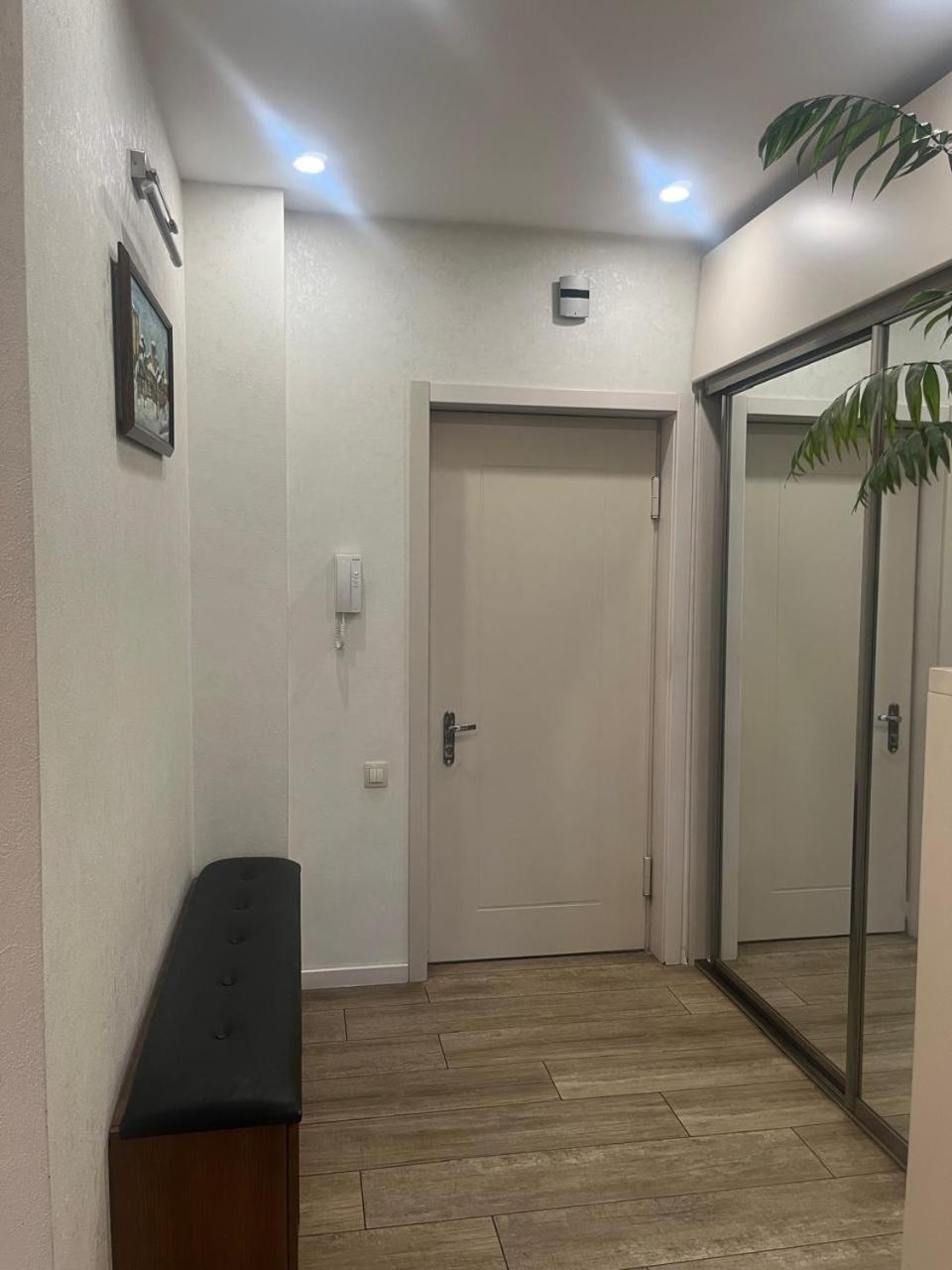 Panorama Khiliani Apartment Tbilisi Bagian luar foto